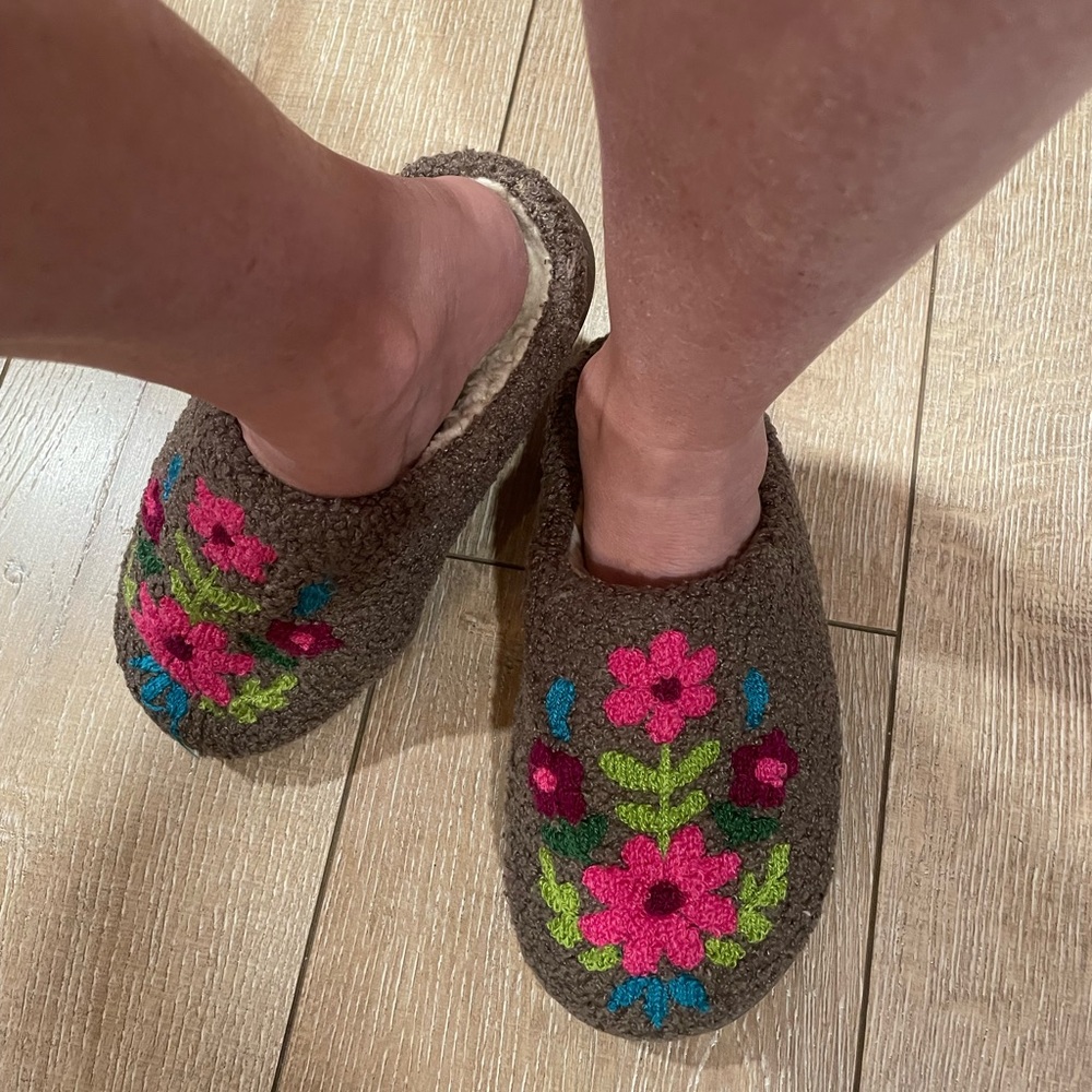 Natural Life Slippers